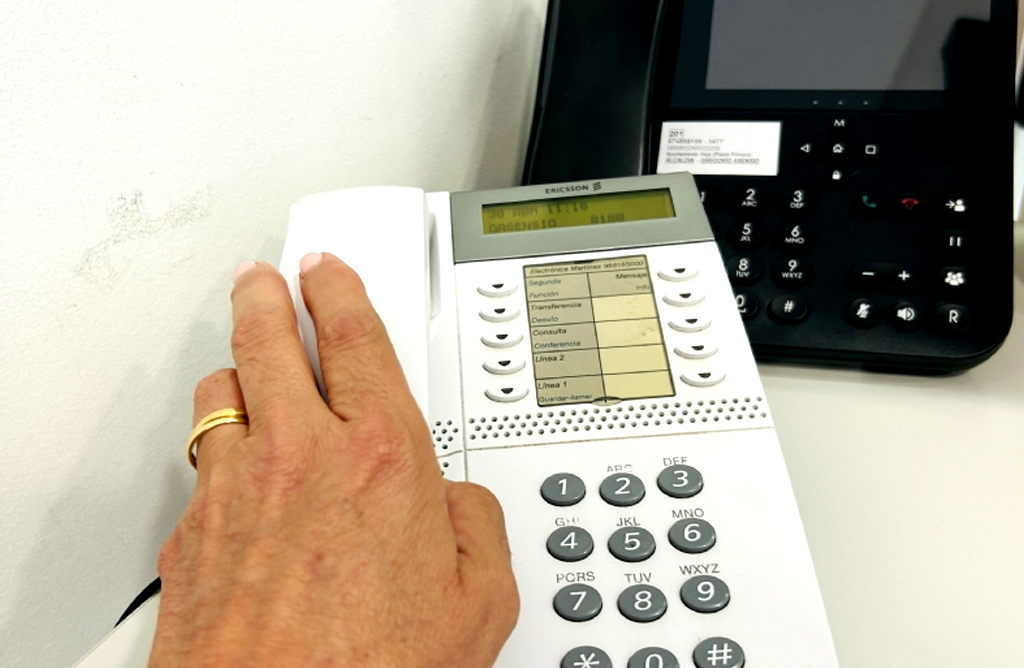 Se facilitan los telfonos de urgencia mientras se acometen los trabajos de migracin de la telefona fija 